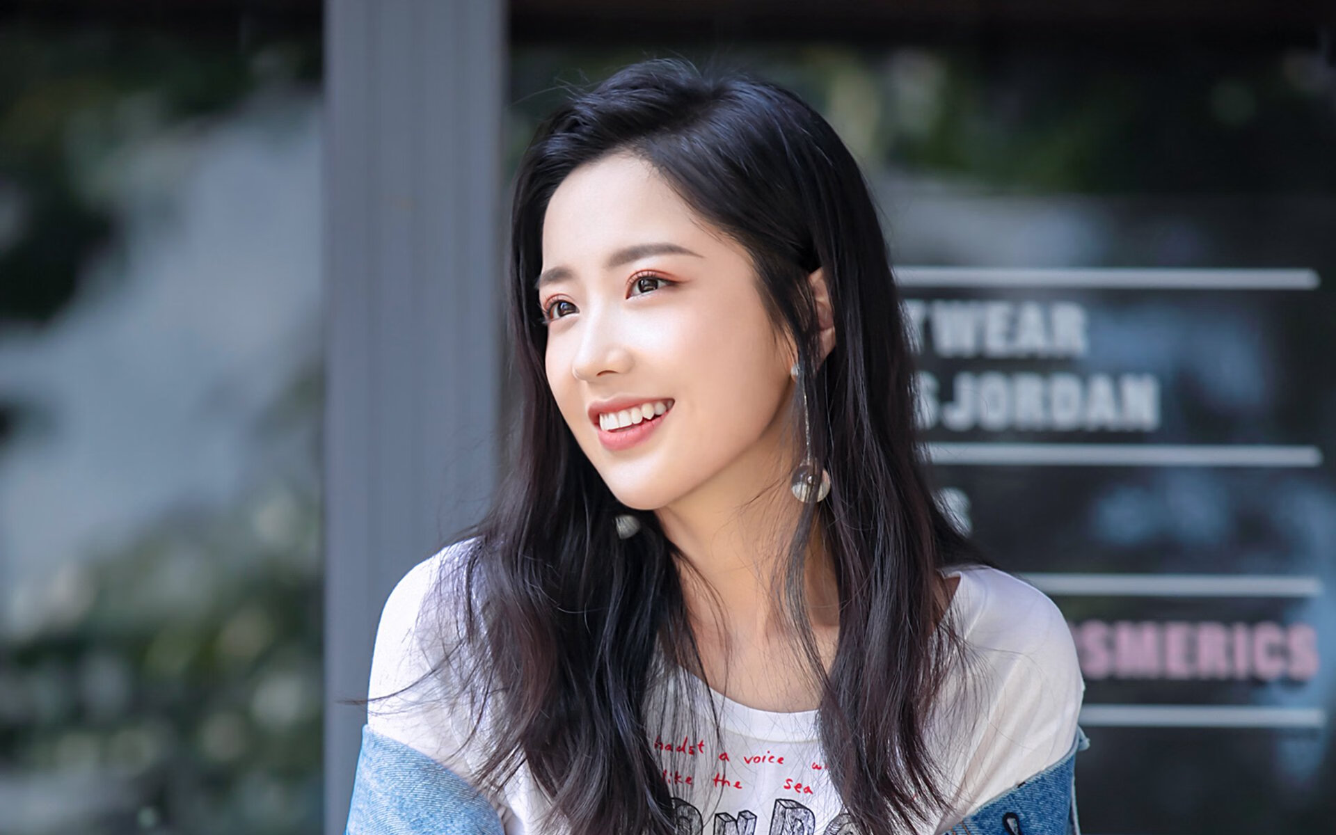 客场逆袭实力抢眼，成绩斐然引发热议，客场惨败