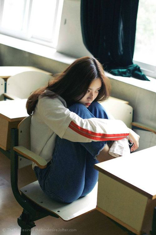 万乐天女子50米仰泳决赛表现令人期待